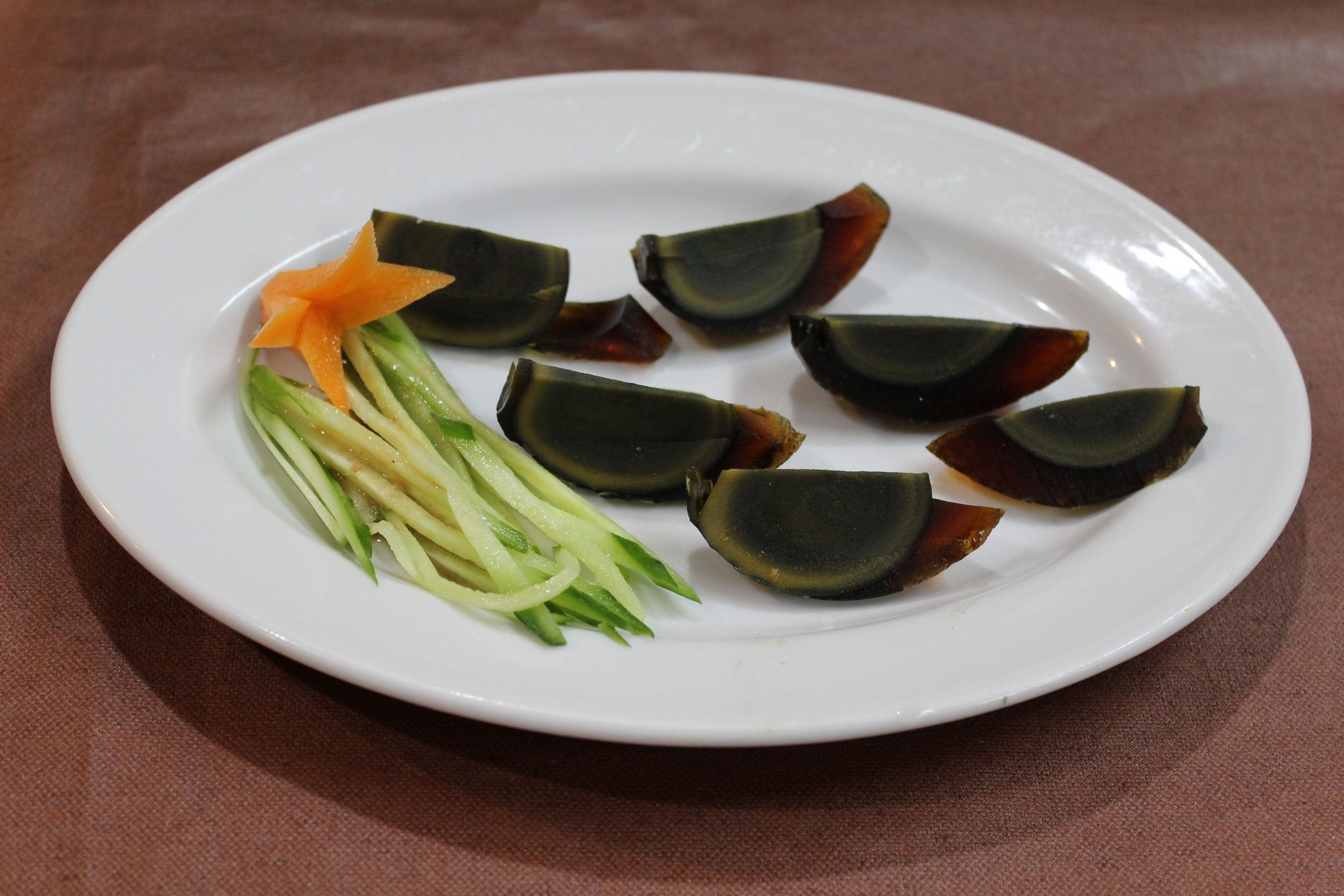 皮蛋 ピータン 札幌市中央区 本場の薬膳火鍋が味わえる中華料理店 季香園 きこうえん